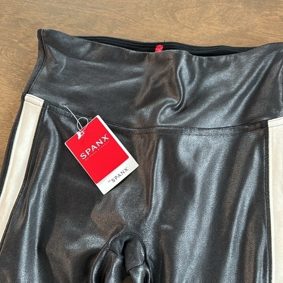 NWT Spanx Faux Leather Legging XS - Picture 6 of 8